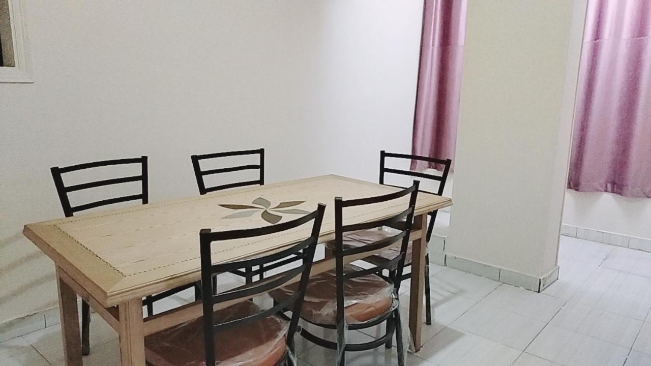 Family Apartment - Next To Abdeen Palace And Museum Cairo Exterior foto
