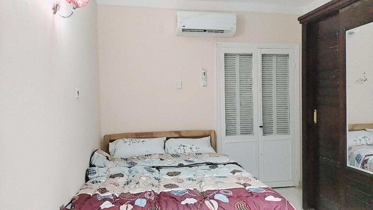 Family Apartment - Next To Abdeen Palace And Museum Cairo Exterior foto